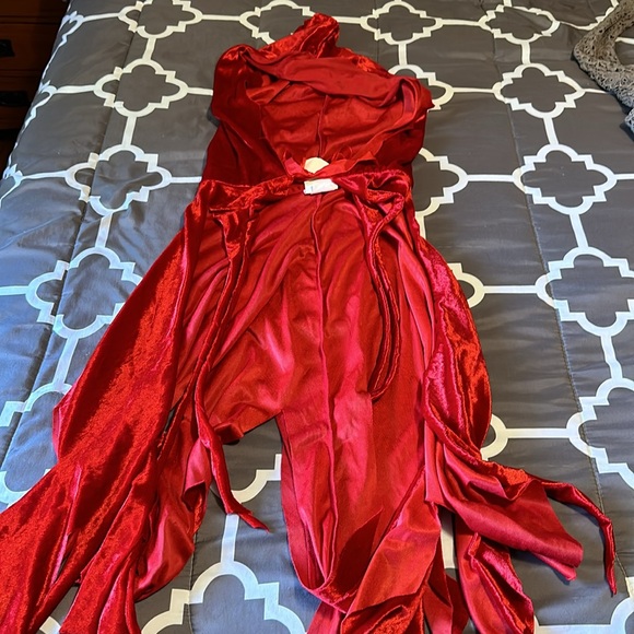 Halloween costume Lil Red Riding Hood - Picture 6 of 8